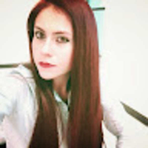 Meet your Posher, Stephanie - Picture 1 of 1